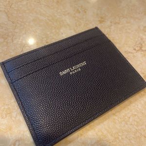 saint laurent paris credit card wallet in grain de poudre embossed leather